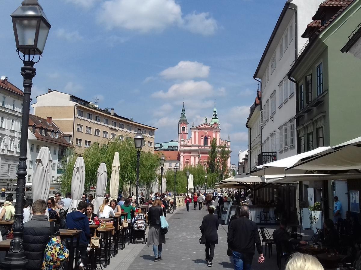 Apartments Vila Stella Lublana Zewnętrze zdjęcie